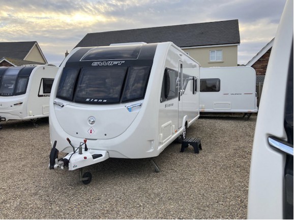2021 Swift Siena 4SB