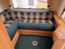 2003 Swift Conqueror 610LUX