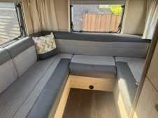 2022 Auto-trail F72