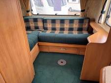 2003 Swift Conqueror 610LUX