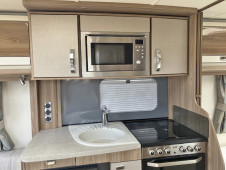 2015 Swift Challenger 565