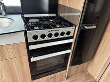 2017 Swift Conqueror 480