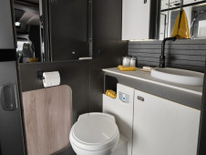 2027 Swift Trekker 584
