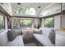 2023 Swift Conqueror 580
