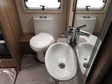 2018 Swift Conqueror 560