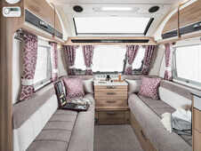 2017 Swift Conqueror 580