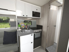2027 Swift Voyager 594