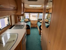 2003 Swift Conqueror 610LUX
