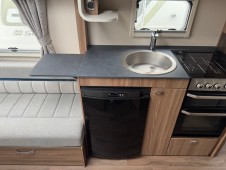 2021 Swift Accord 580