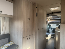 2022 Auto-trail F72