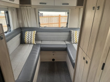 2023 Auto-Trail F72