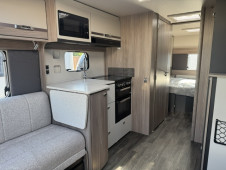 2026 Swift Conqueror 650L Grande