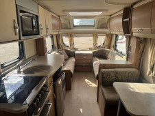 2011 Swift Challenger 530