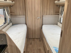 2015 Swift Challenger 565