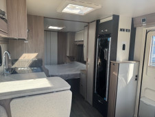 2026 Swift Conqueror 645 Grande