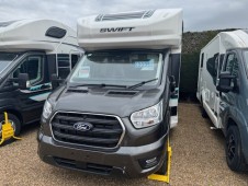 2025 Swift Voyager 475 