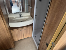 2011 Swift Challenger 530