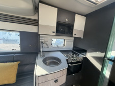 2027 Swift Trekker 540