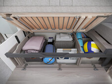 2025 Swift Elegance 780 Grande with E&P hydraulic auto-levelling system