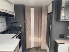 2025 Swift Elegance Grande 835