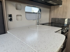 2026 Swift Conqueror 650L Grande