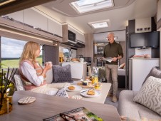 2026 Swift Conqueror 645 Grande