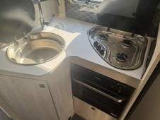 2022 Auto-trail F72