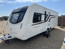 2015 Swift Conqueror 645