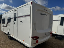 2011 Swift Challenger 530
