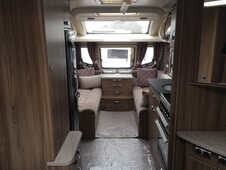 2018 Swift Conqueror 580