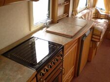 2000 Coachman Laser 590.4