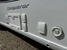2015 Swift Conqueror 645