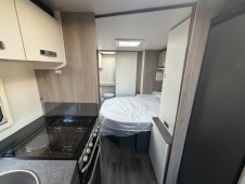 2027 Swift Challenger 580