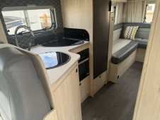 2023 Auto-Trail F72