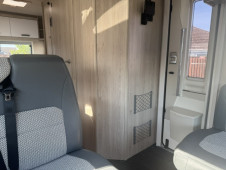 2022 Auto-trail F72